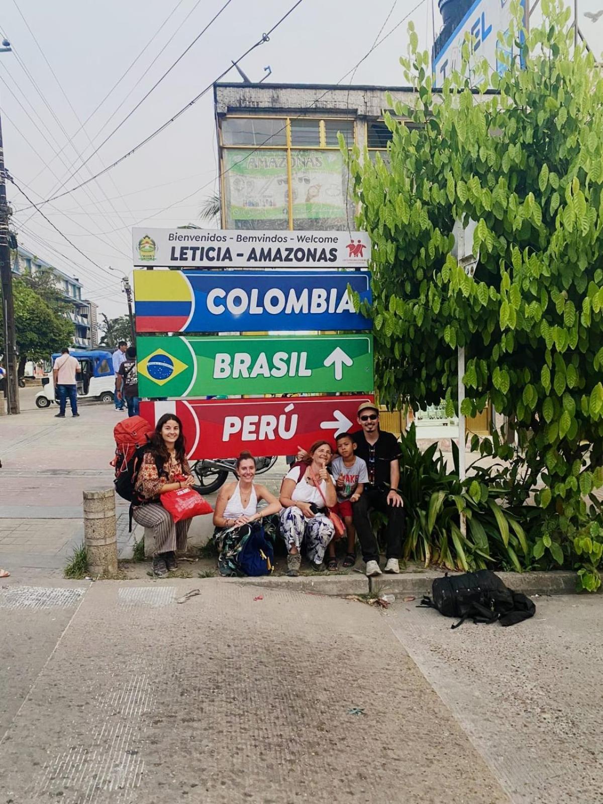 Hospedaje Y Tours Reina Arriera Amazonas Colombia Macedonia Екстер'єр фото